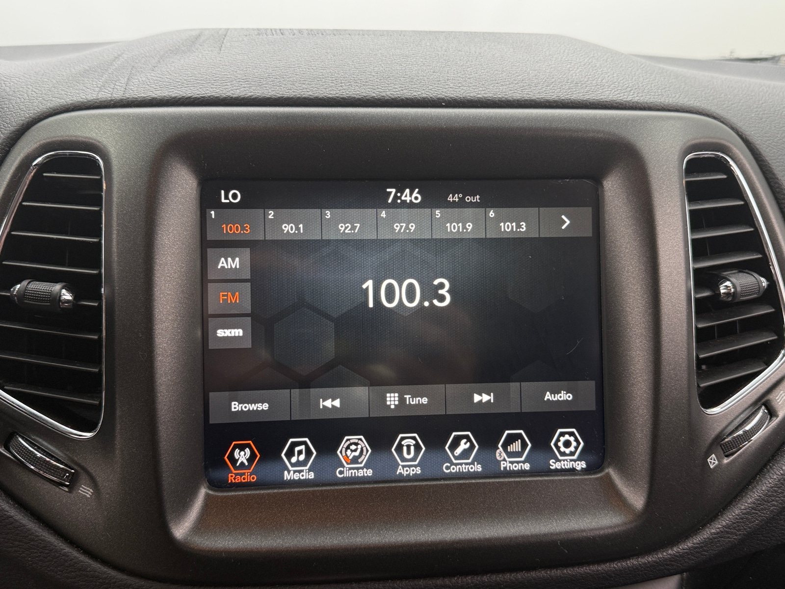 Thumbnail: 2018 Jeep Compass - 4