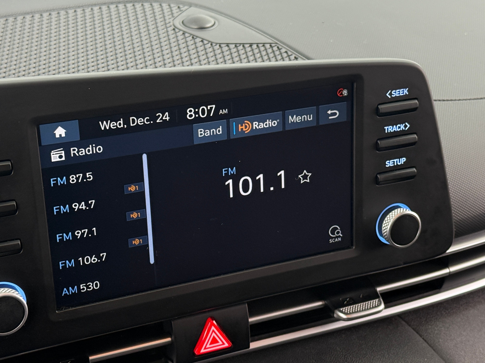 Thumbnail: 2021 Hyundai Elantra - 4