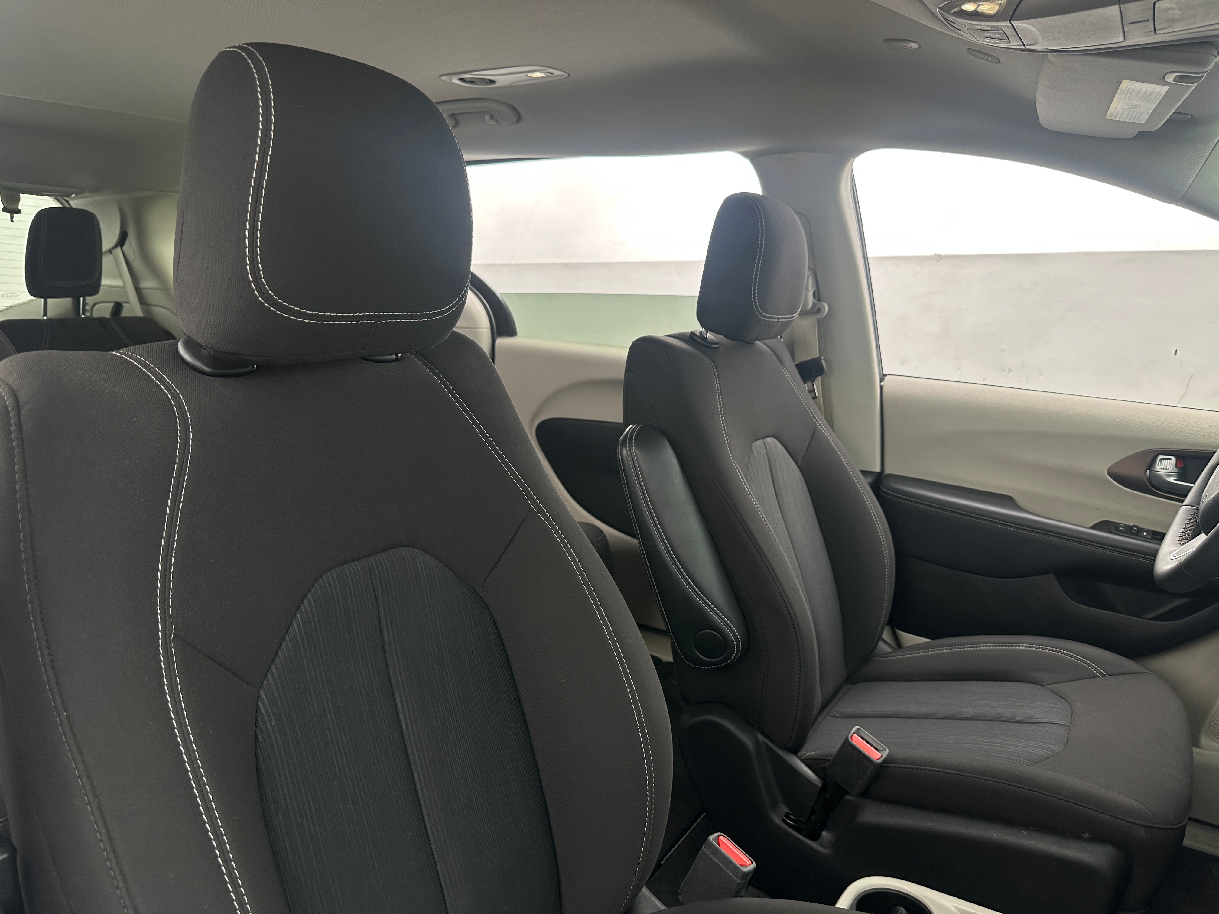 2024 Chrysler Voyager