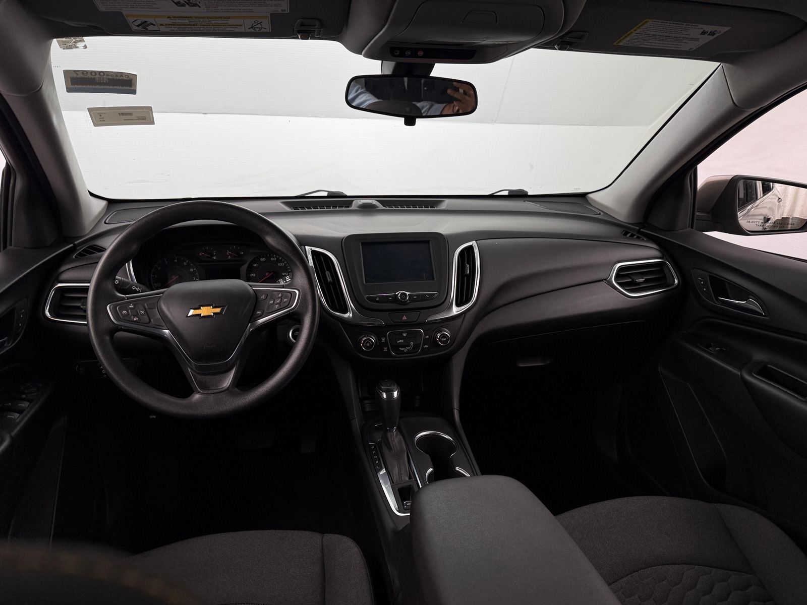 Thumbnail: 2018 Chevrolet Equinox - 3