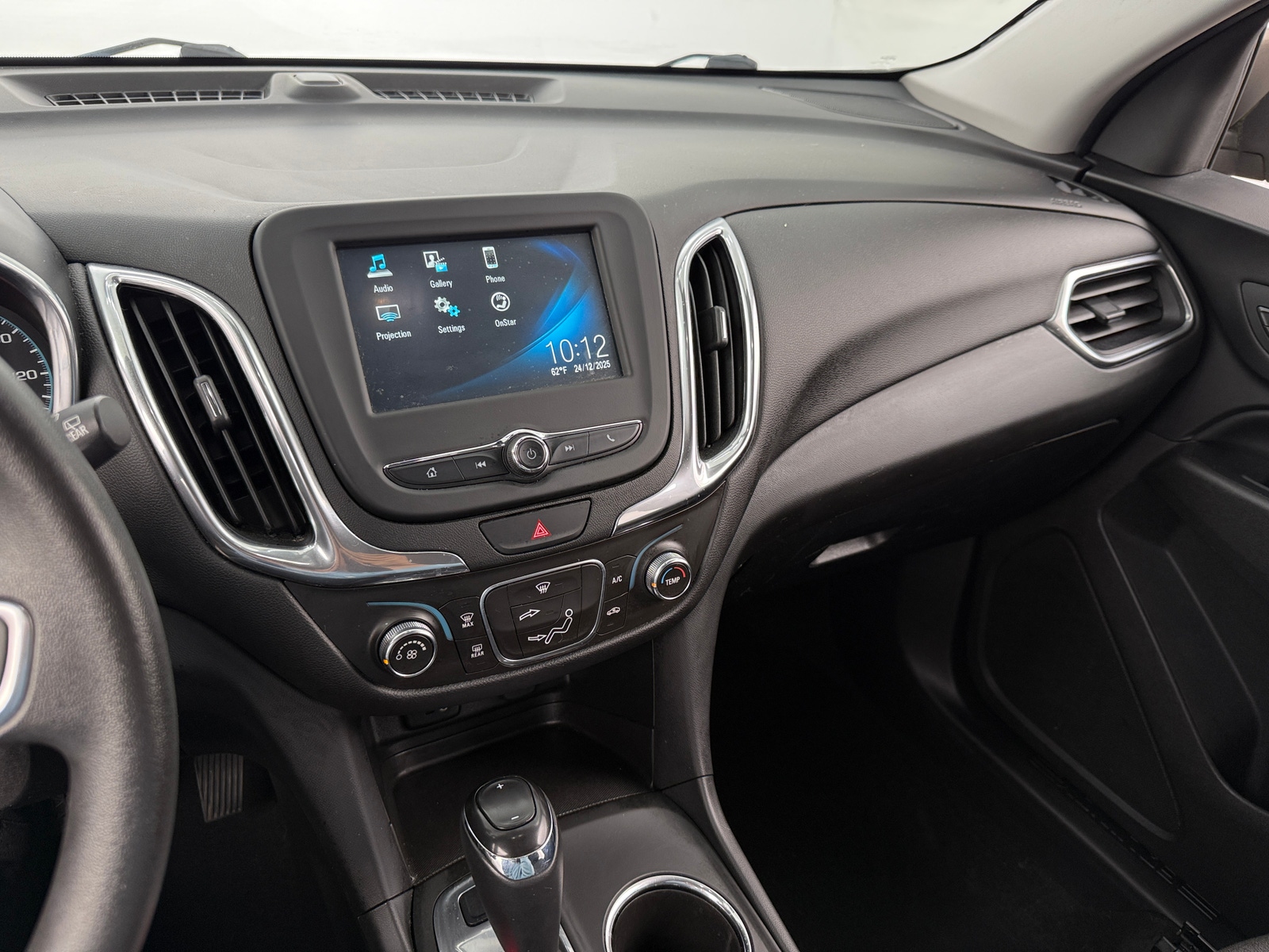 Thumbnail: 2018 Chevrolet Equinox - 4