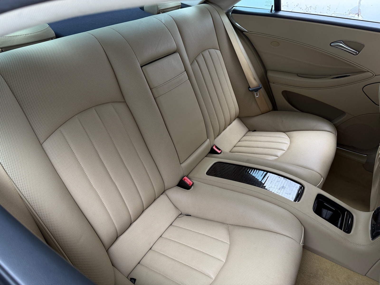 Thumbnail: 2011 Mercedes-Benz CLS - 4