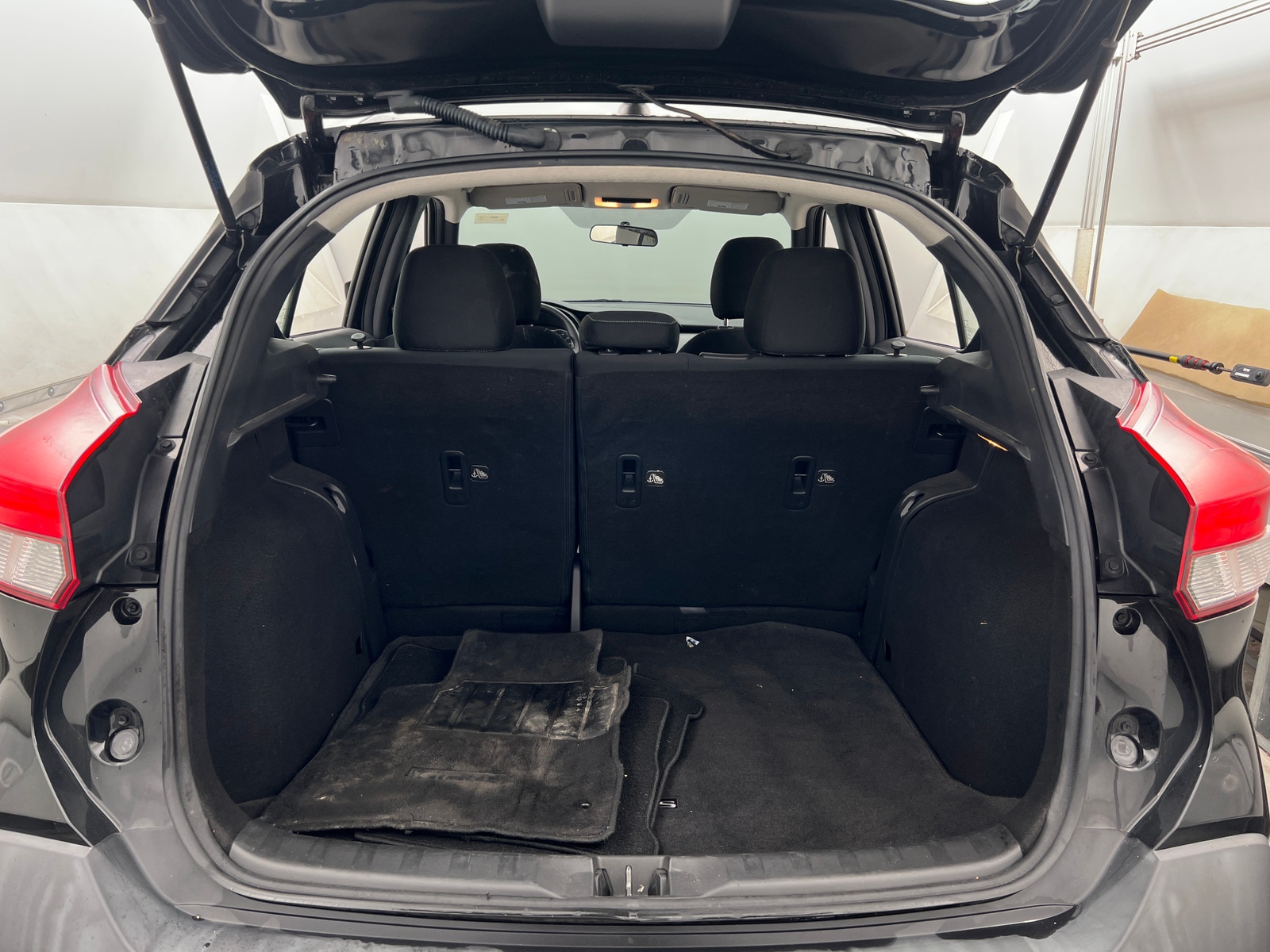 Thumbnail: 2019 Nissan Kicks - 7