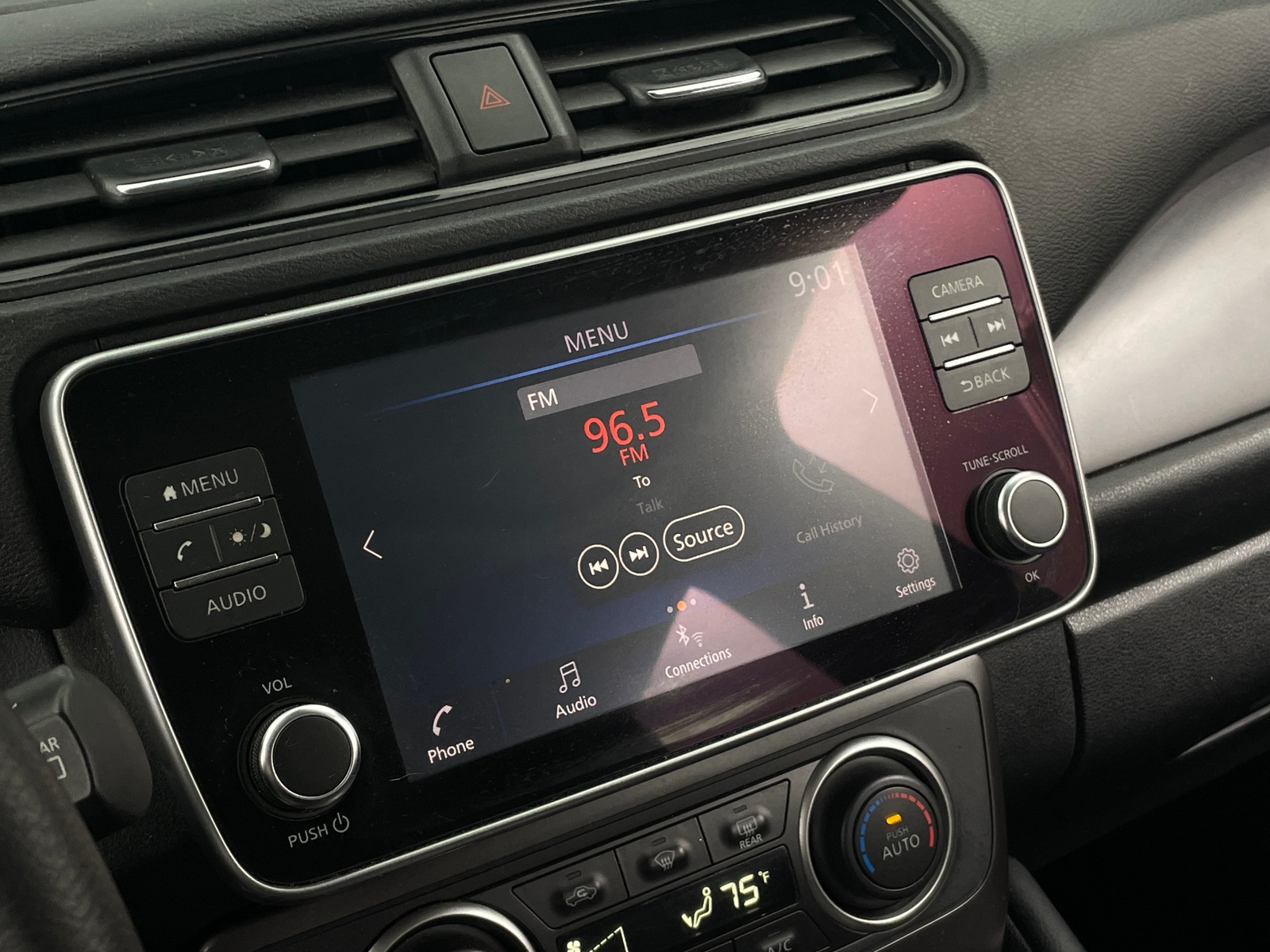 Thumbnail: 2020 Nissan Leaf - 4