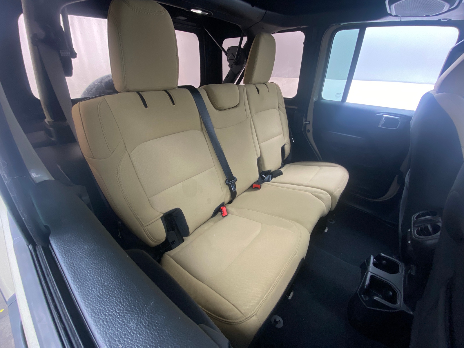 Thumbnail: 2022 Jeep Wrangler - 6