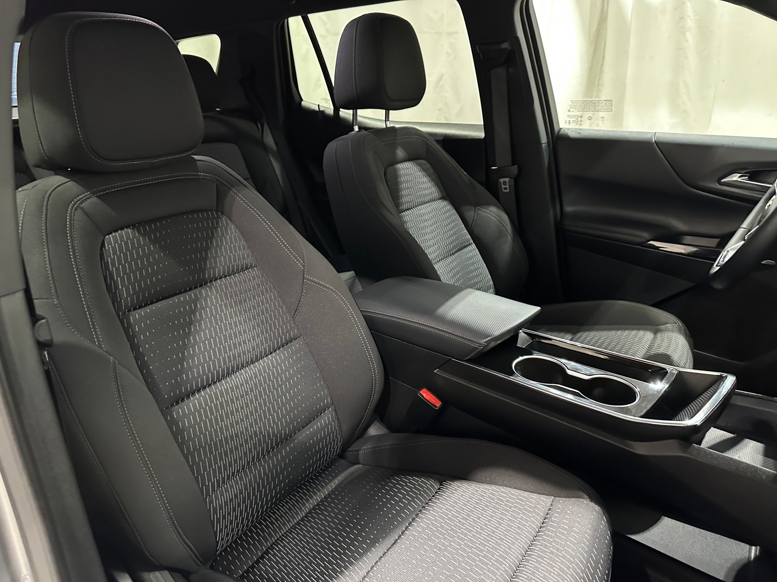 Thumbnail: 2025 Chevrolet Equinox - 2