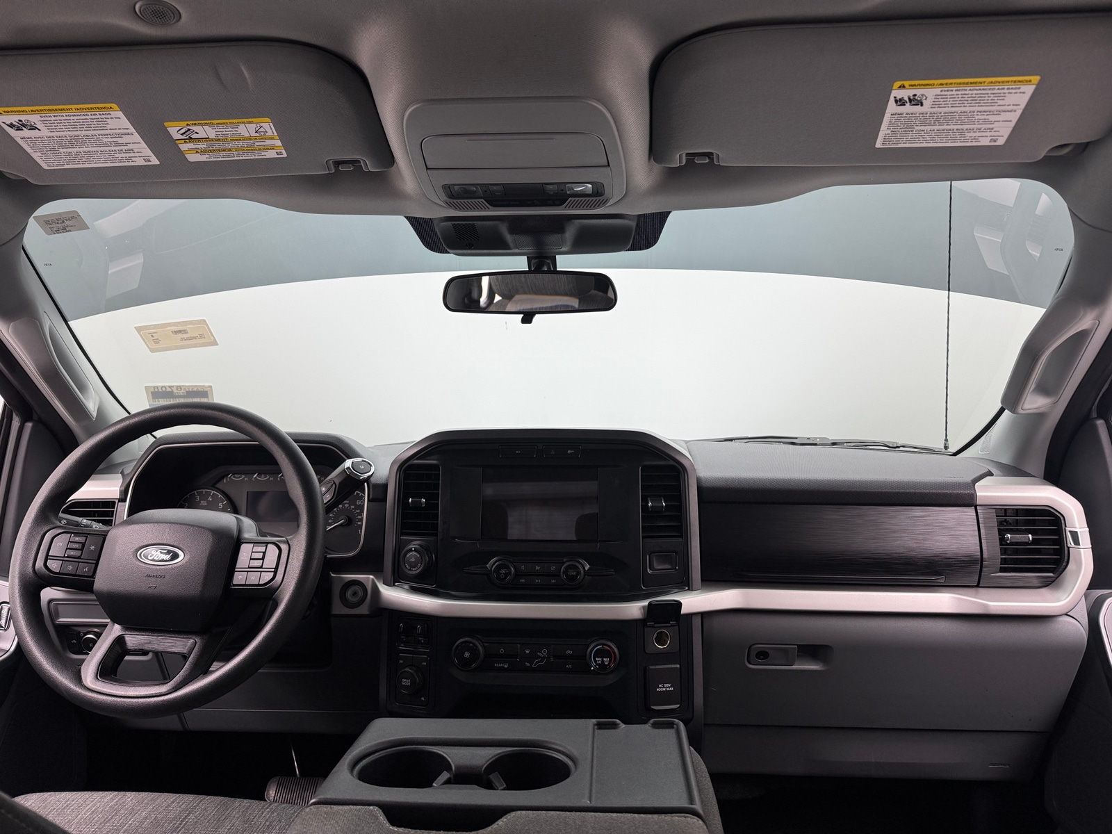 Thumbnail: 2022 Ford Econoline - 3