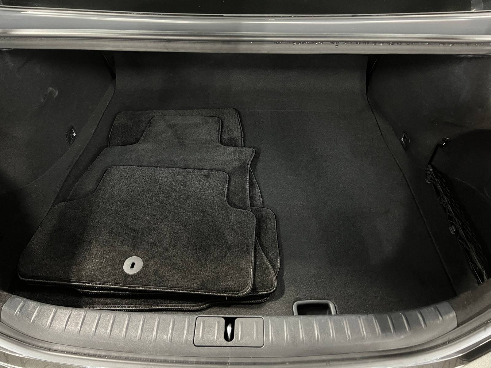 Thumbnail: 2025 Genesis G70 - 6