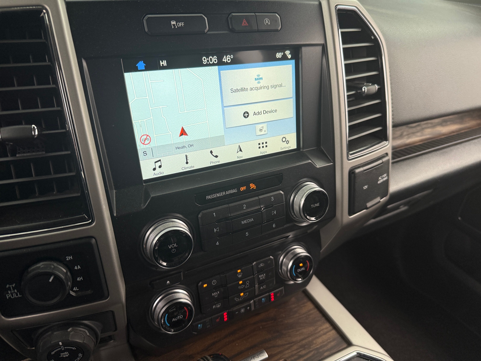 Thumbnail: 2018 Ford Econoline - 3