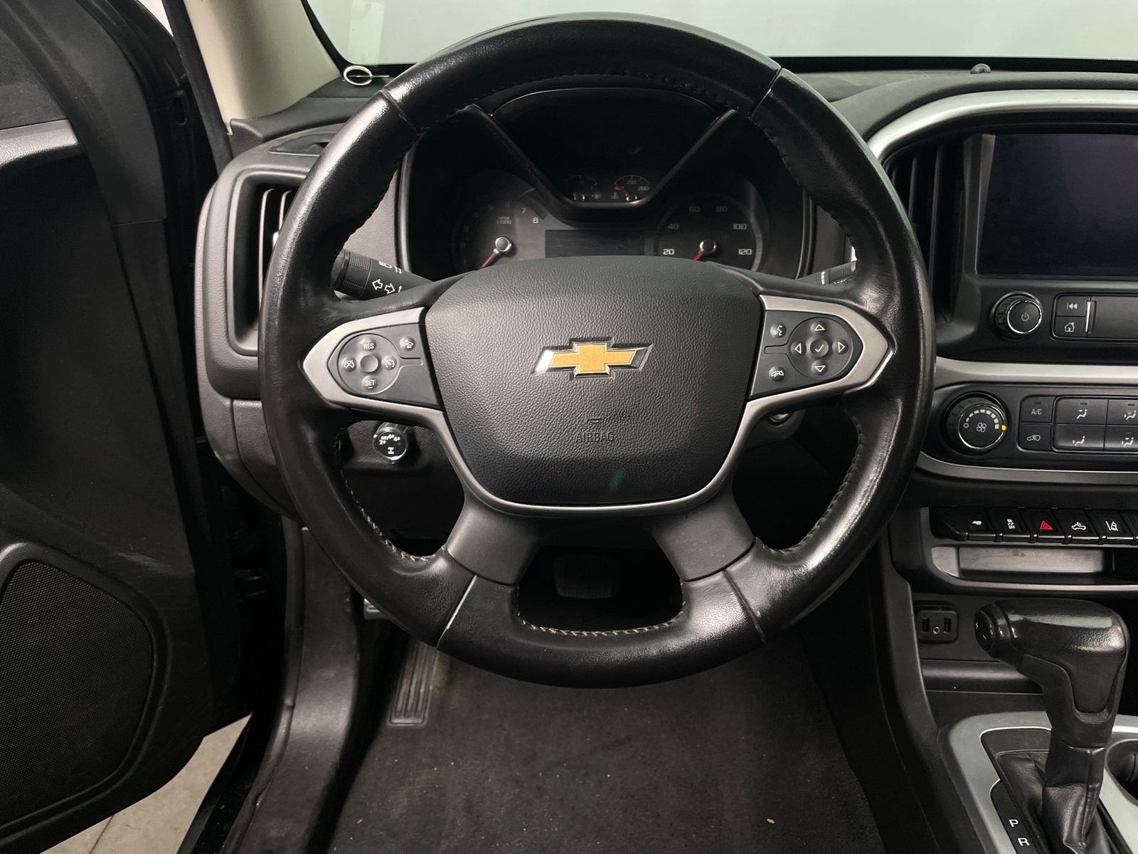 Thumbnail: 2019 Chevrolet Colorado - 5