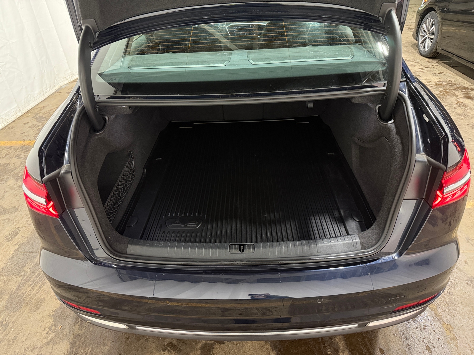 Thumbnail: 2019 Audi A6 - 6