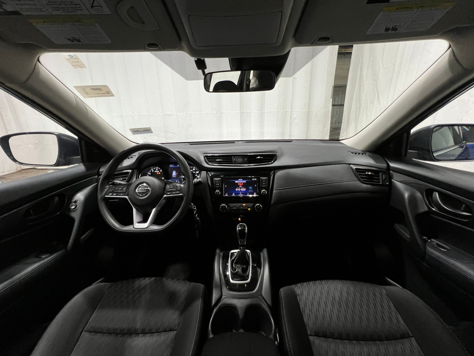 Thumbnail: 2019 Nissan Rogue - 3