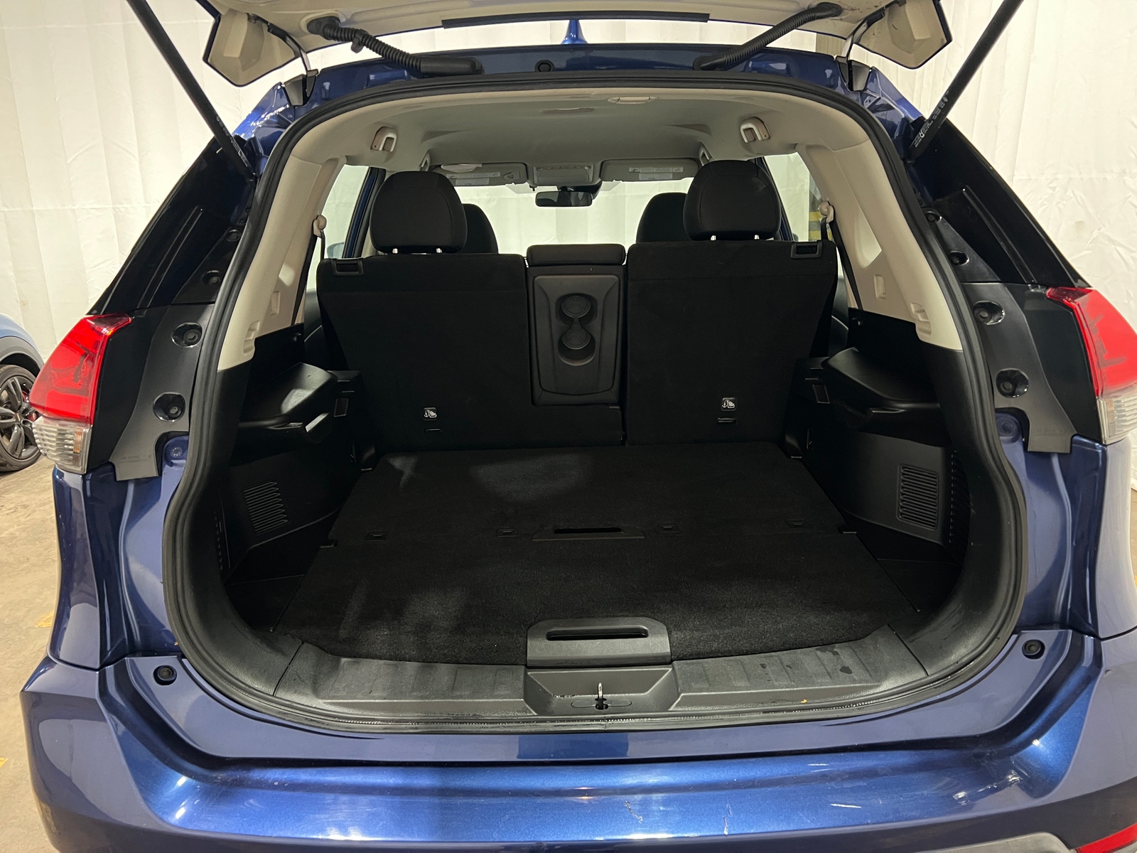 Thumbnail: 2019 Nissan Rogue - 7