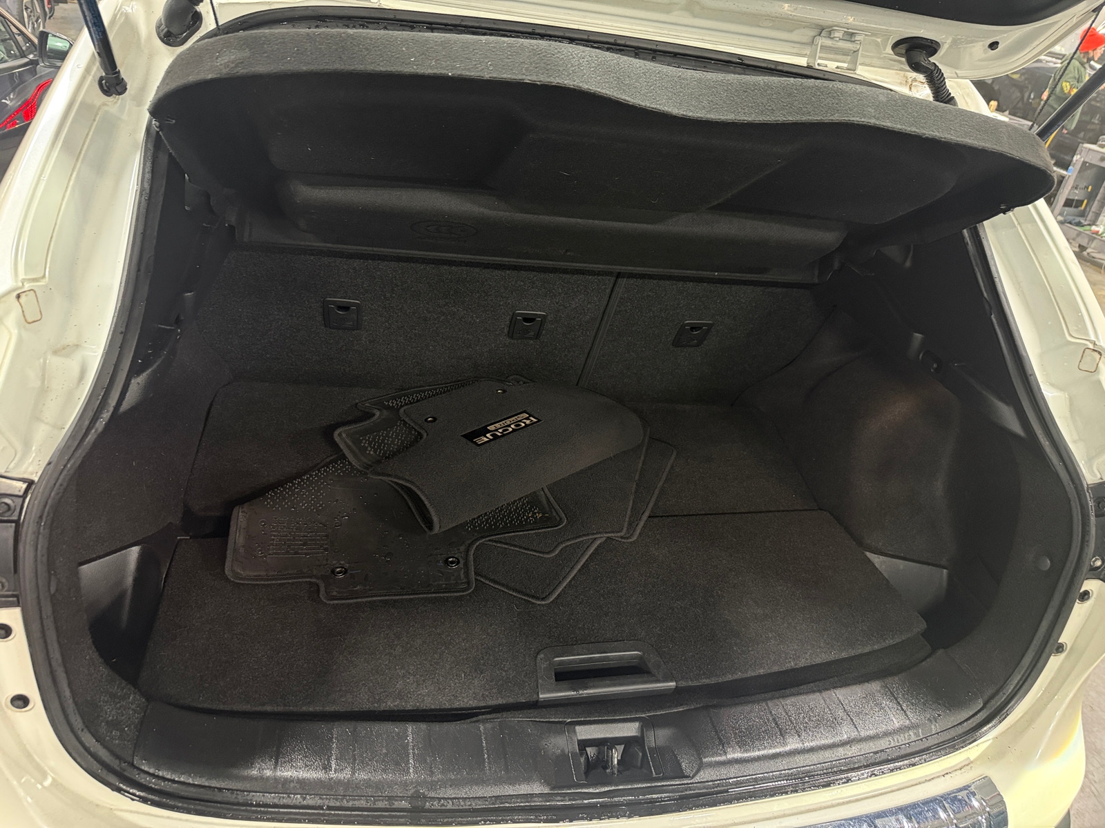 Thumbnail: 2017 Nissan Rogue Sport - 6