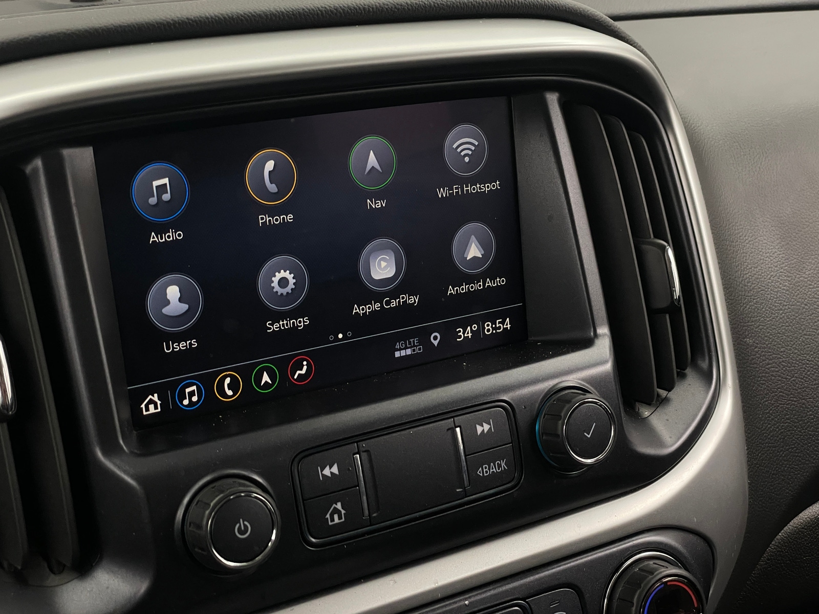 Thumbnail: 2022 Chevrolet Colorado - 4