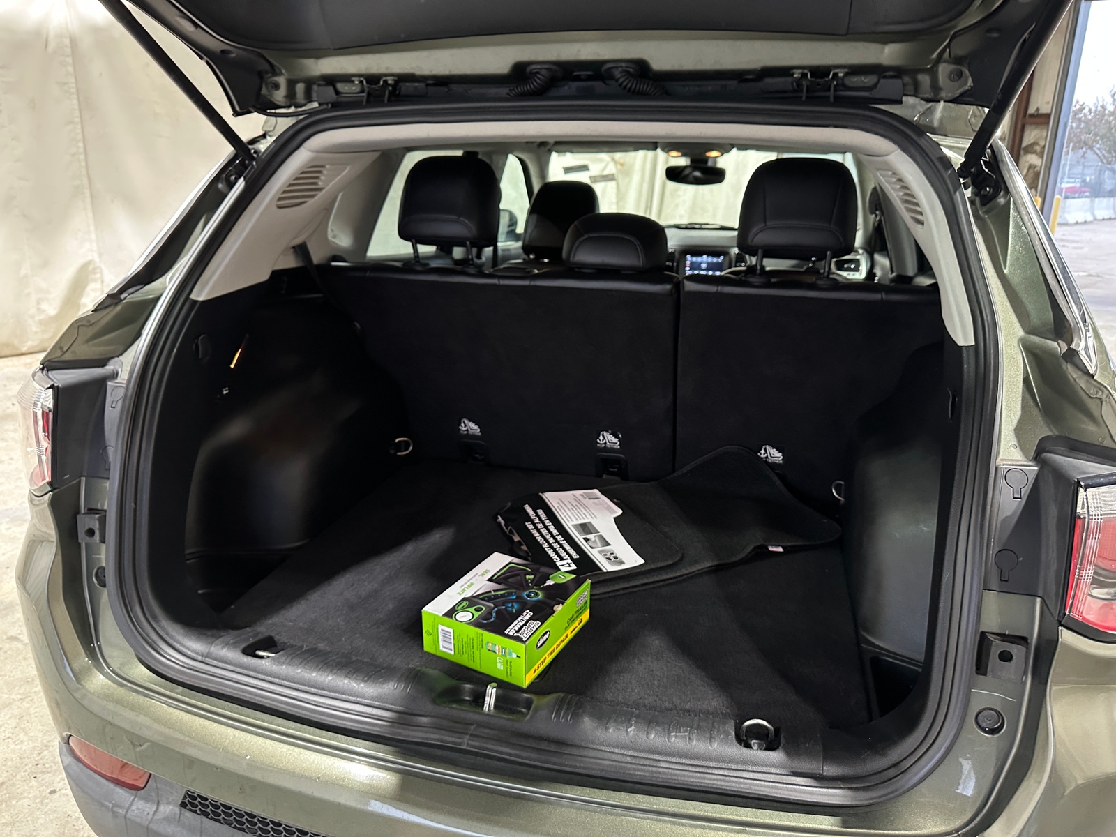 Thumbnail: 2018 Jeep Compass - 7