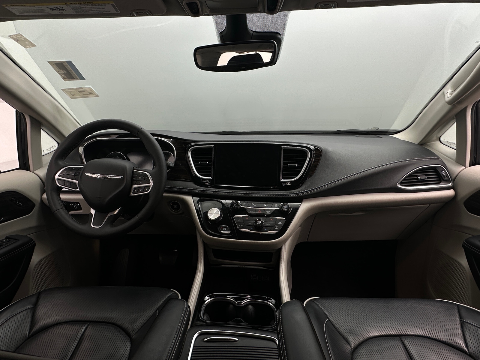 Thumbnail: 2024 Chrysler Pacifica - 2