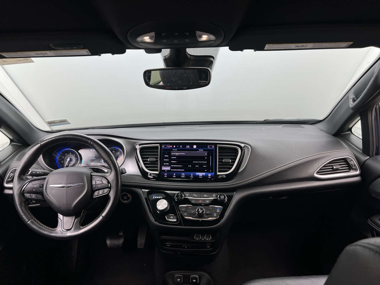 Thumbnail: 2021 Chrysler Pacifica - 2