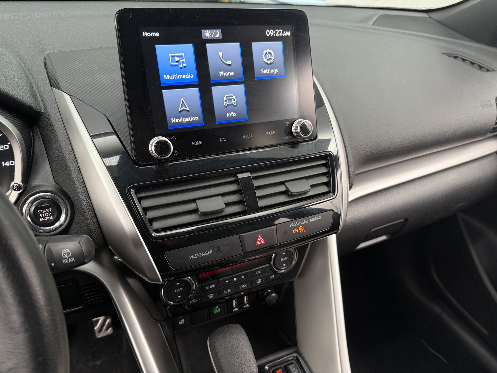 Thumbnail: 2024 Mitsubishi Eclipse Cross - 3