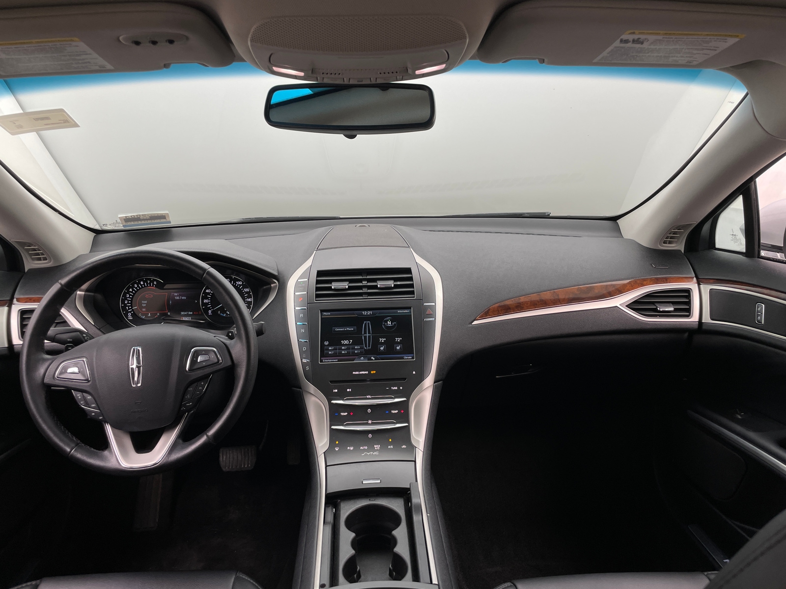 Thumbnail: 2016 Lincoln MKZ - 2