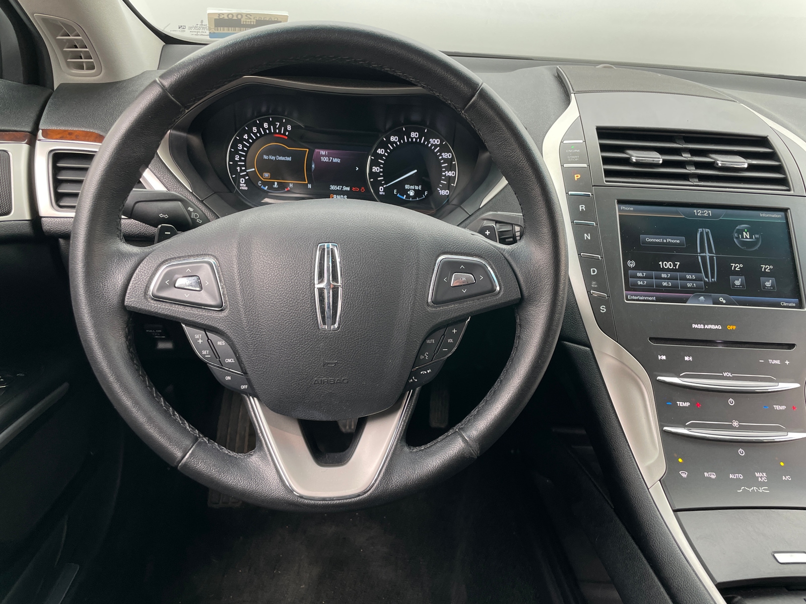 Thumbnail: 2016 Lincoln MKZ - 4