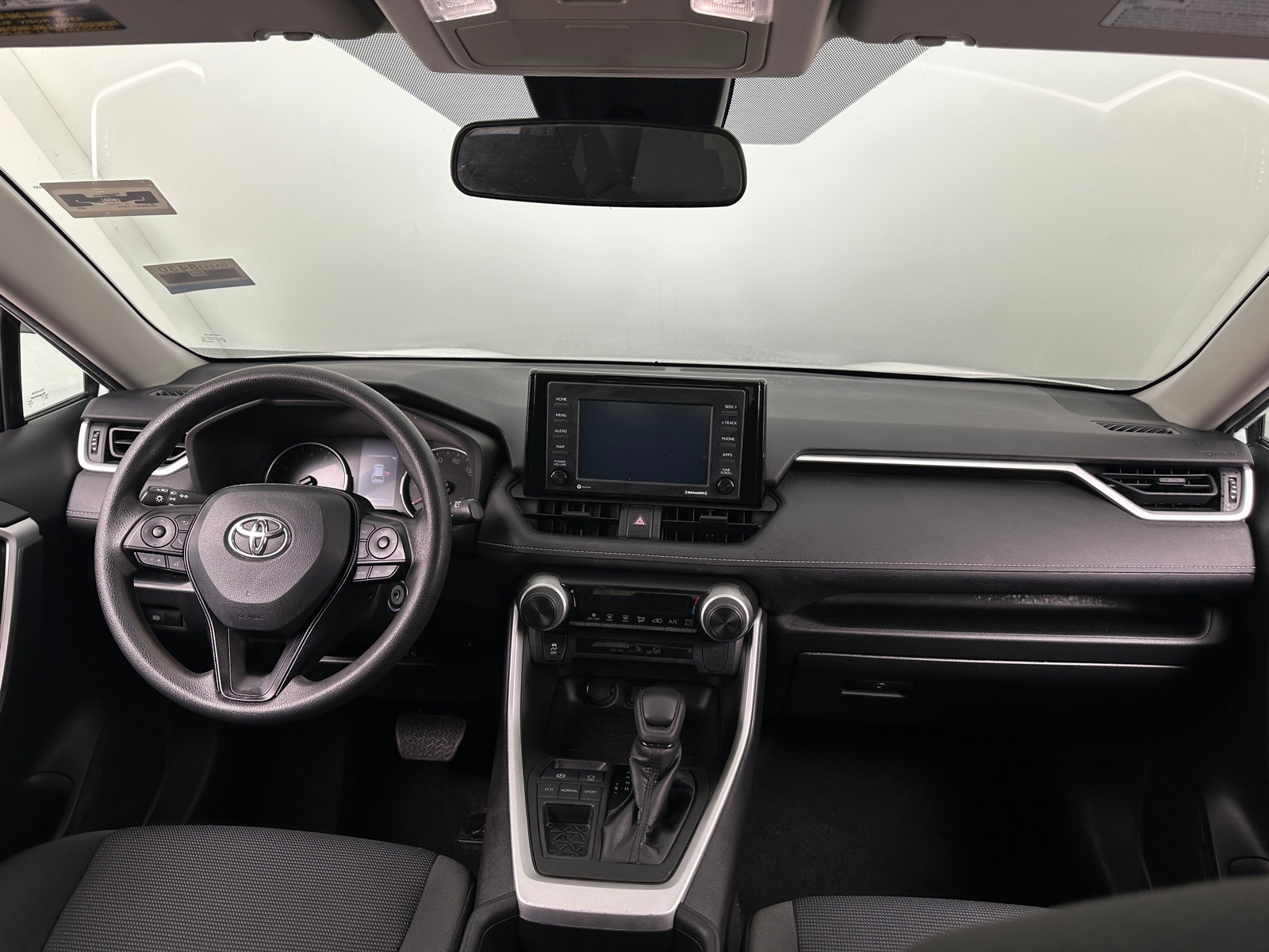 Thumbnail: 2022 Toyota RAV4 - 3