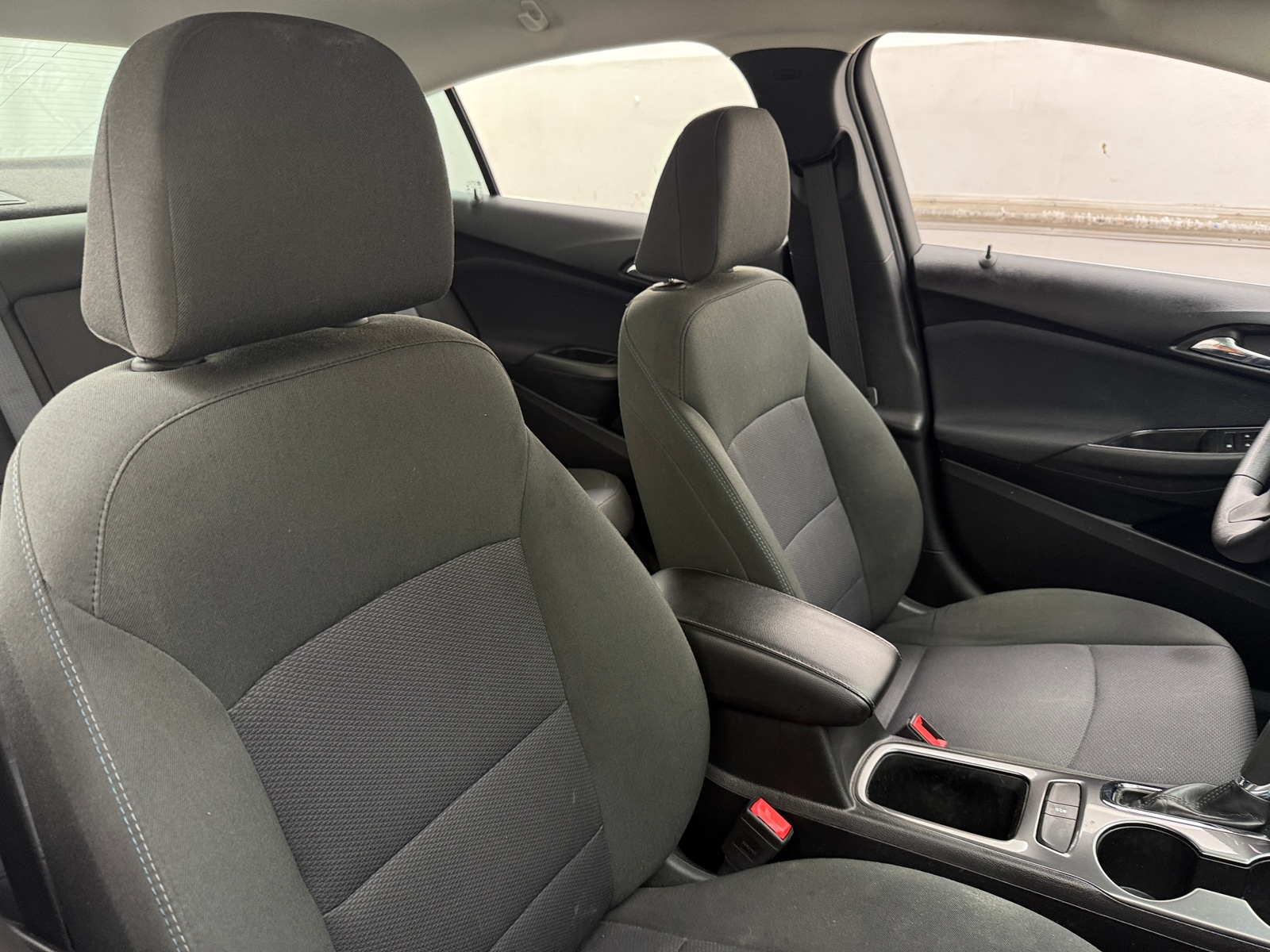 Thumbnail: 2018 Chevrolet Cruze - 2