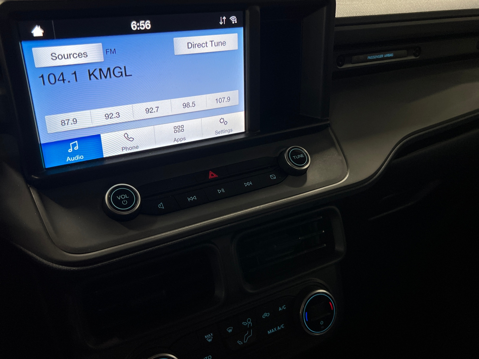 Thumbnail: 2022 Ford Maverick - 4