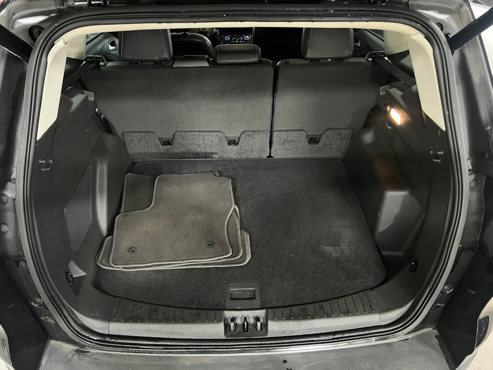 Thumbnail: 2017 Ford Escape - 6