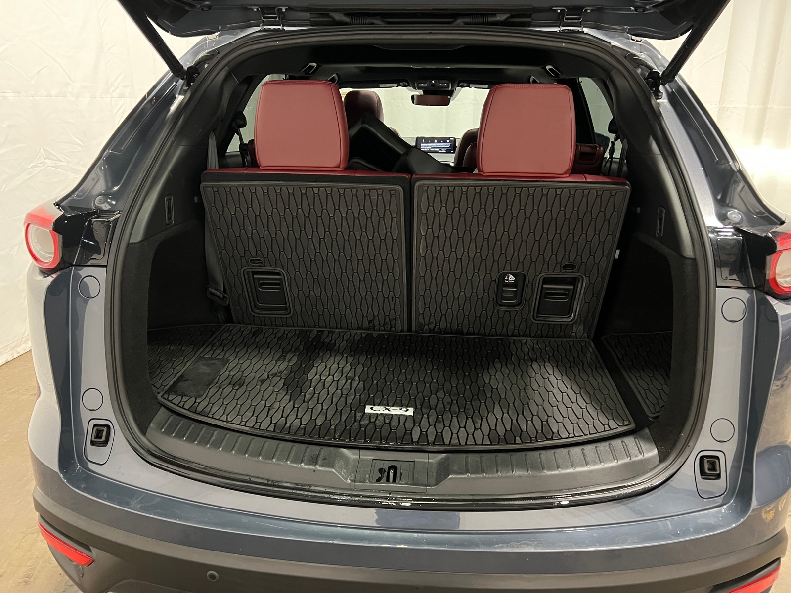 Thumbnail: 2023 Mazda CX-9 - 6