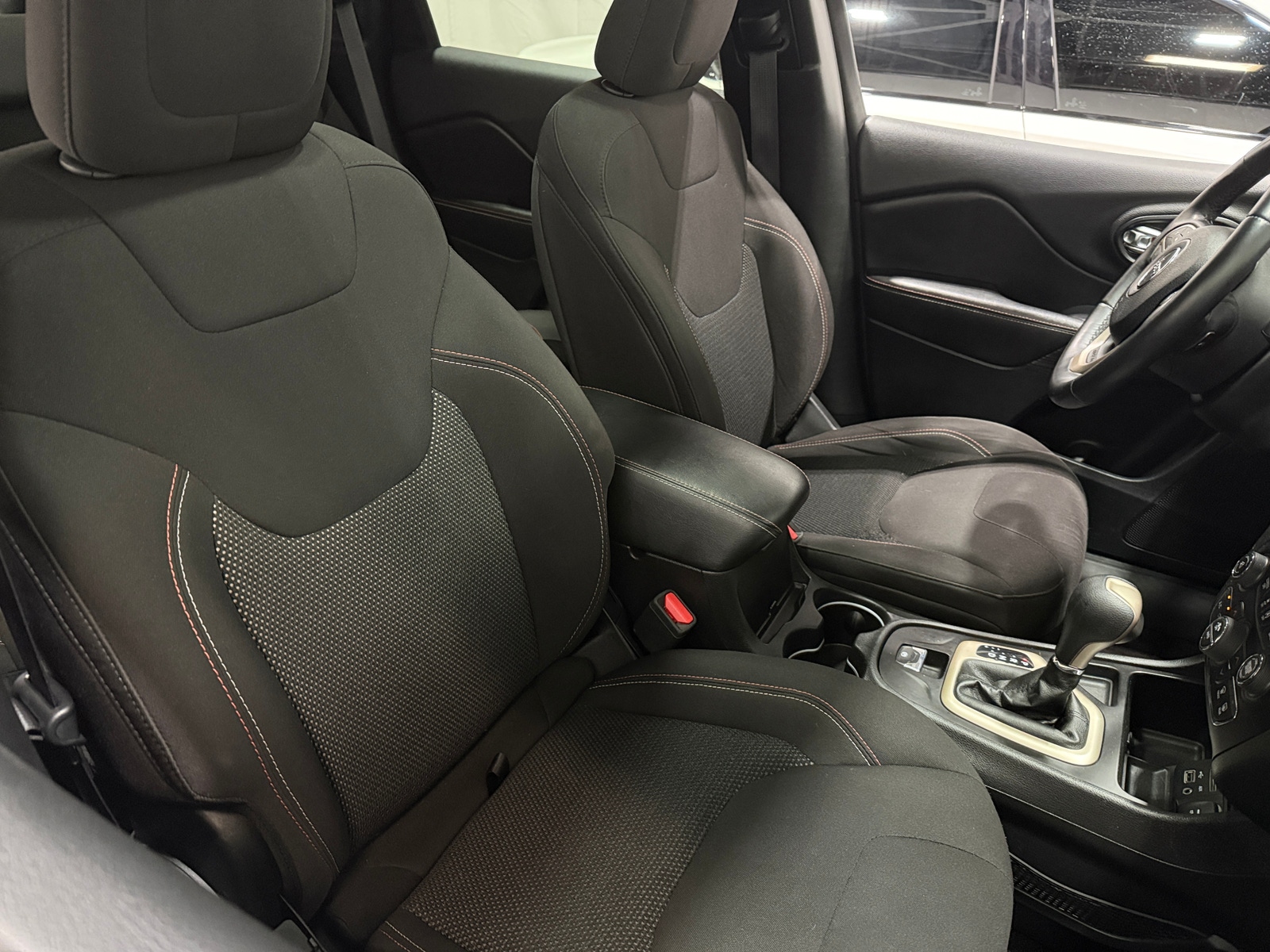 Thumbnail: 2016 Jeep Cherokee - 2