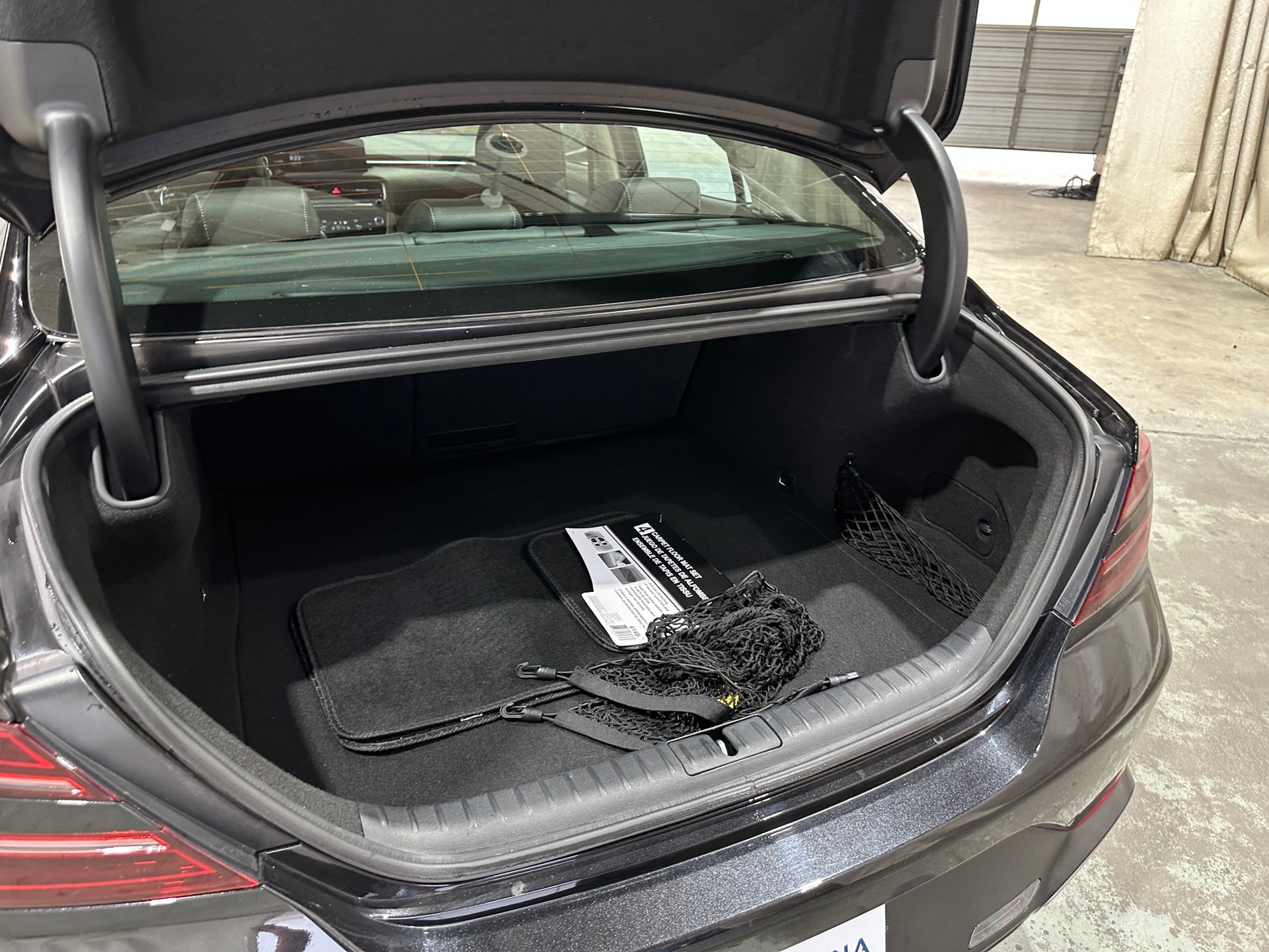 Thumbnail: 2025 Genesis G70 - 6