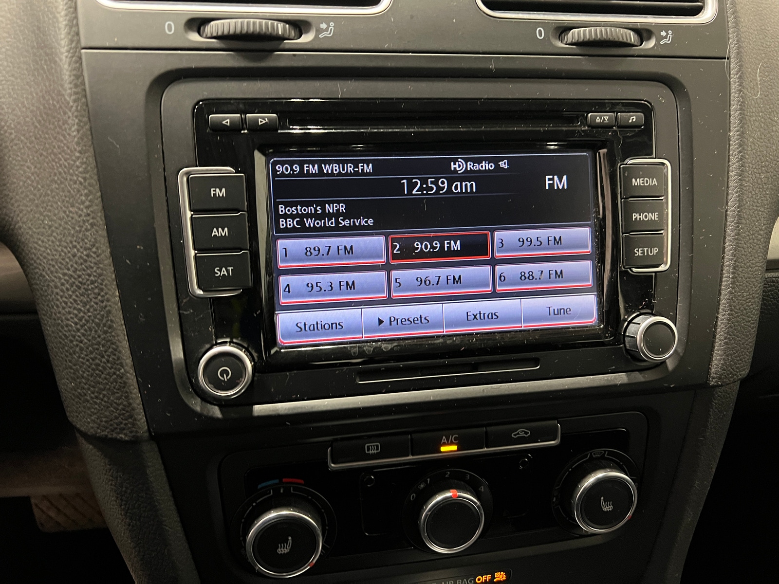 Thumbnail: 2014 Volkswagen Golf - 4