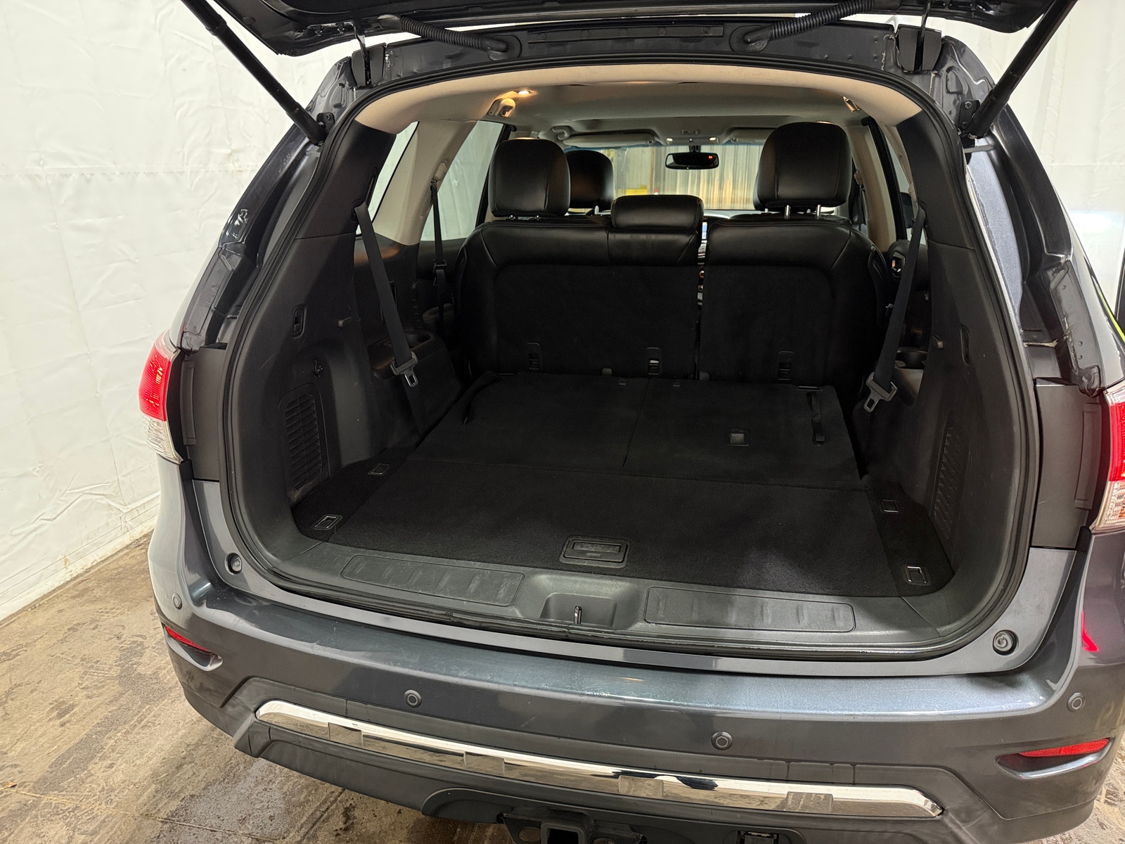 Thumbnail: 2013 Nissan Pathfinder - 6