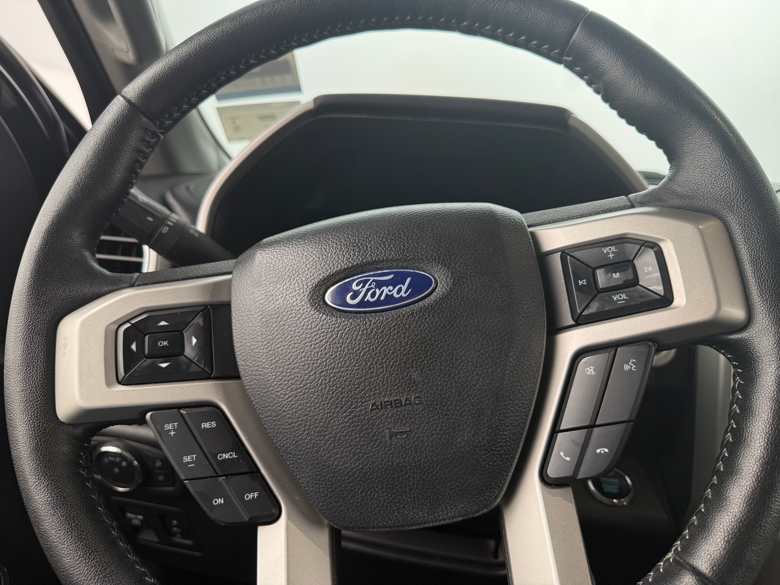 Thumbnail: 2019 Ford Econoline - 4