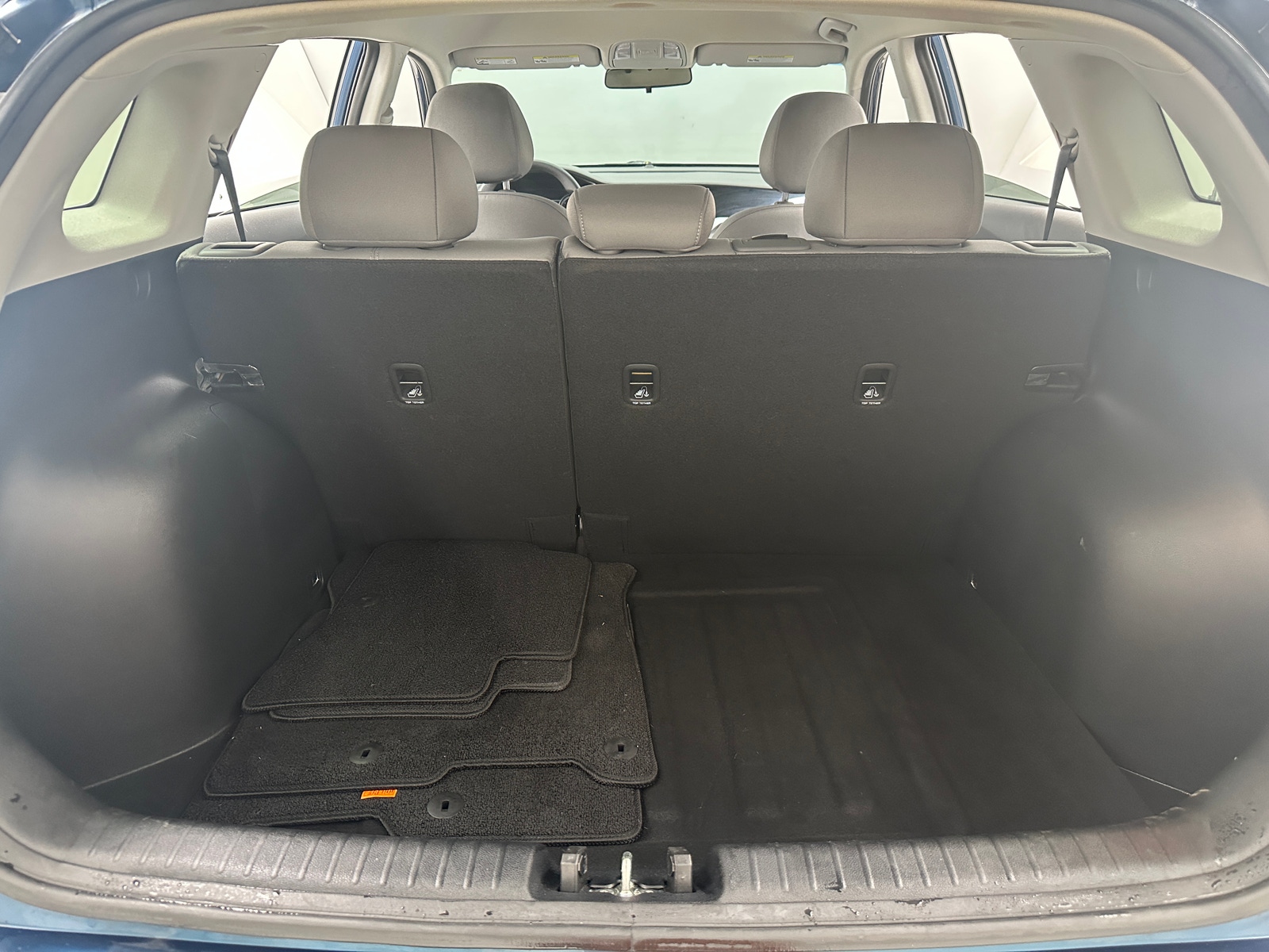 Thumbnail: 2020 Kia Niro - 7