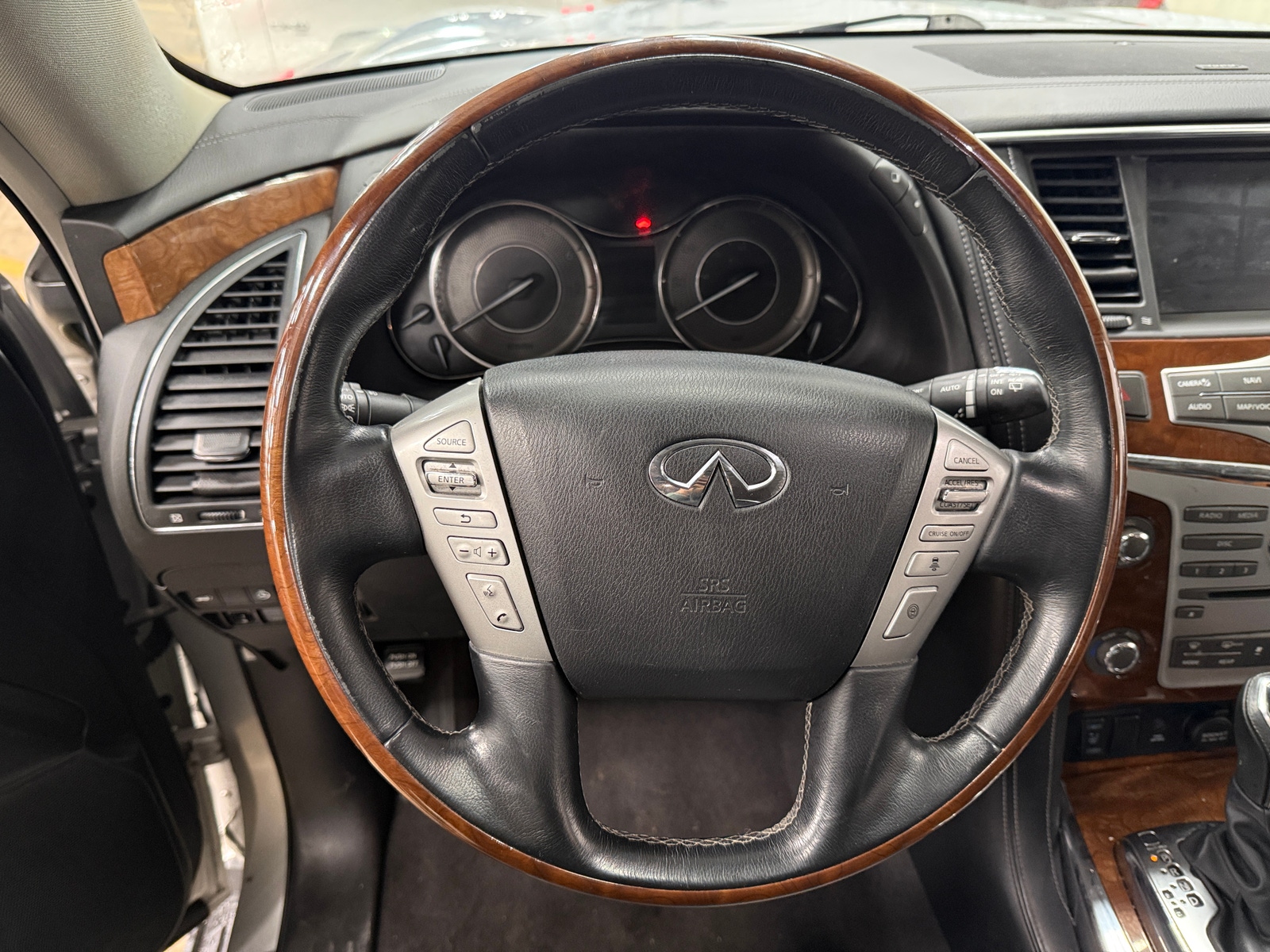 Thumbnail: 2019 INFINITI QX80 - 4