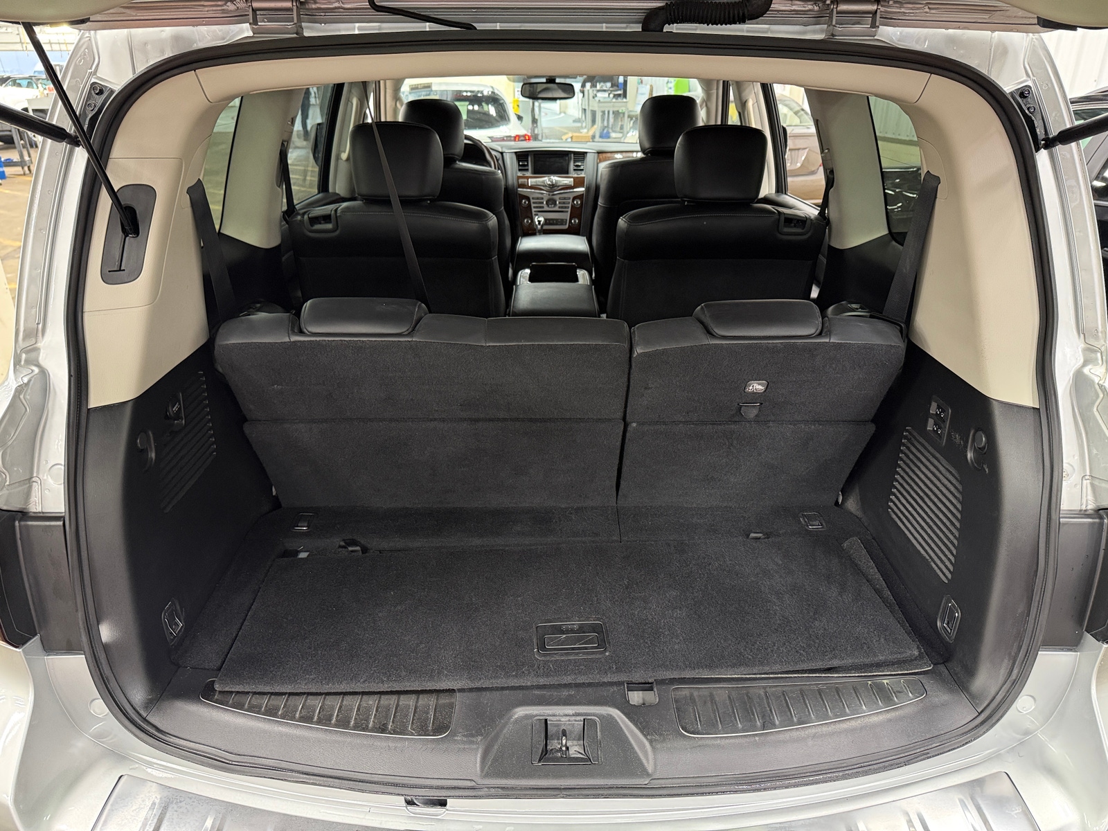 Thumbnail: 2019 INFINITI QX80 - 6