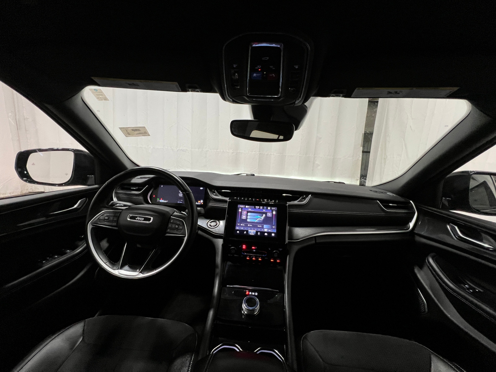 Thumbnail: 2022 Jeep Grand Cherokee L - 2