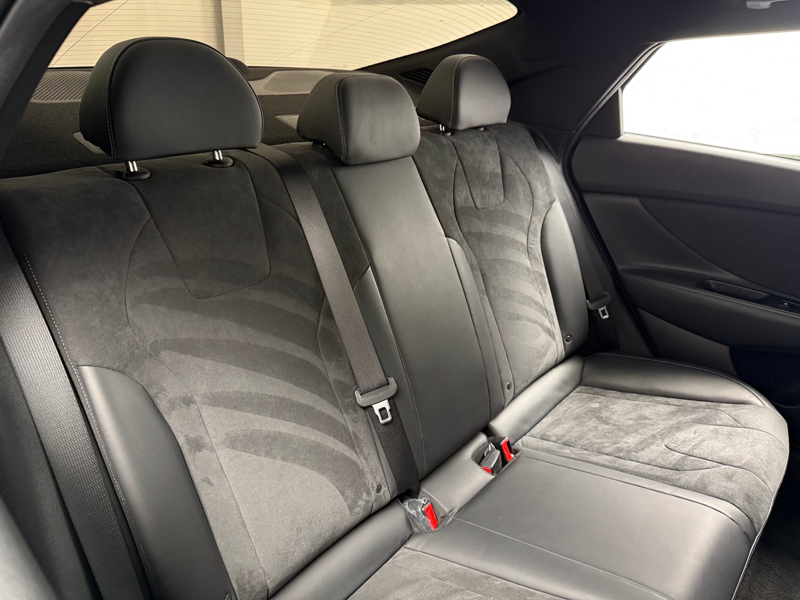 Thumbnail: 2023 Hyundai Elantra - 5