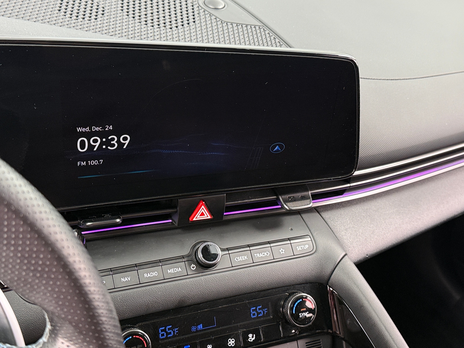 Thumbnail: 2023 Hyundai Elantra - 3