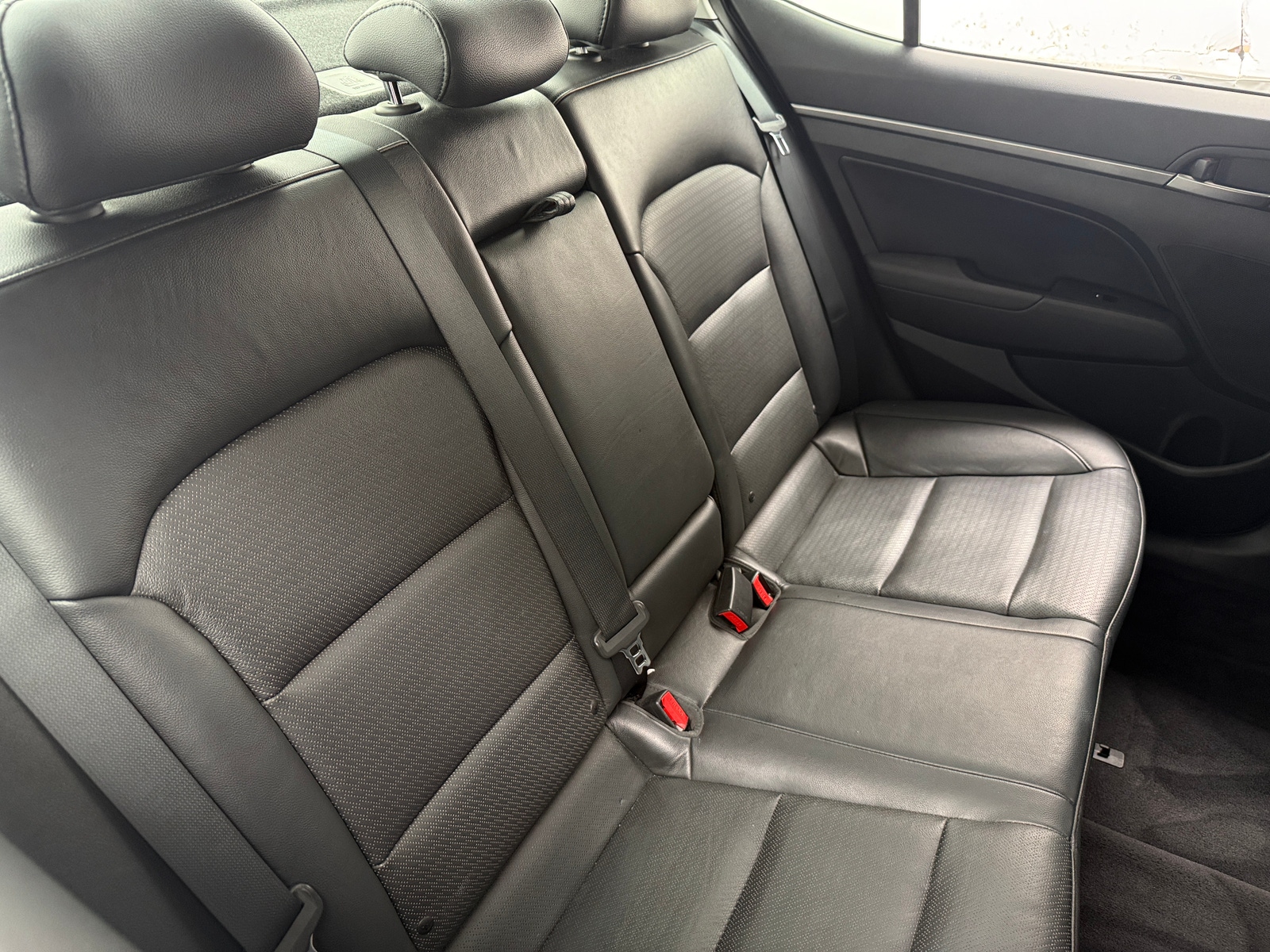 Thumbnail: 2017 Hyundai Elantra - 5