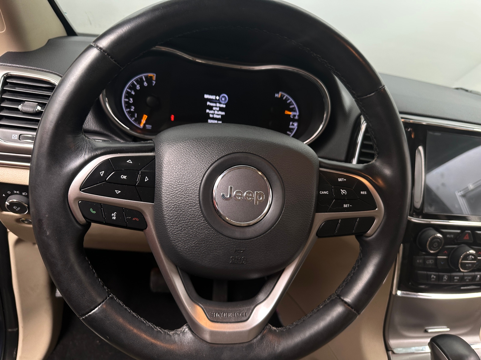 Thumbnail: 2021 Jeep Grand Cherokee - 4