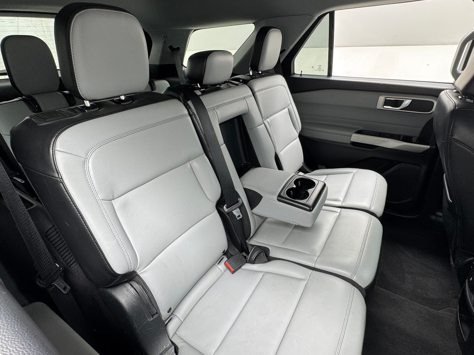 Thumbnail: 2021 Ford Explorer - 5