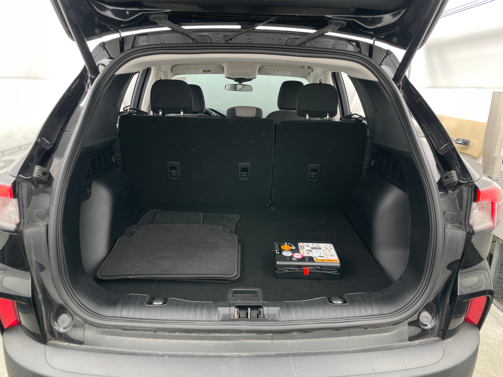 Thumbnail: 2022 Ford Escape - 7