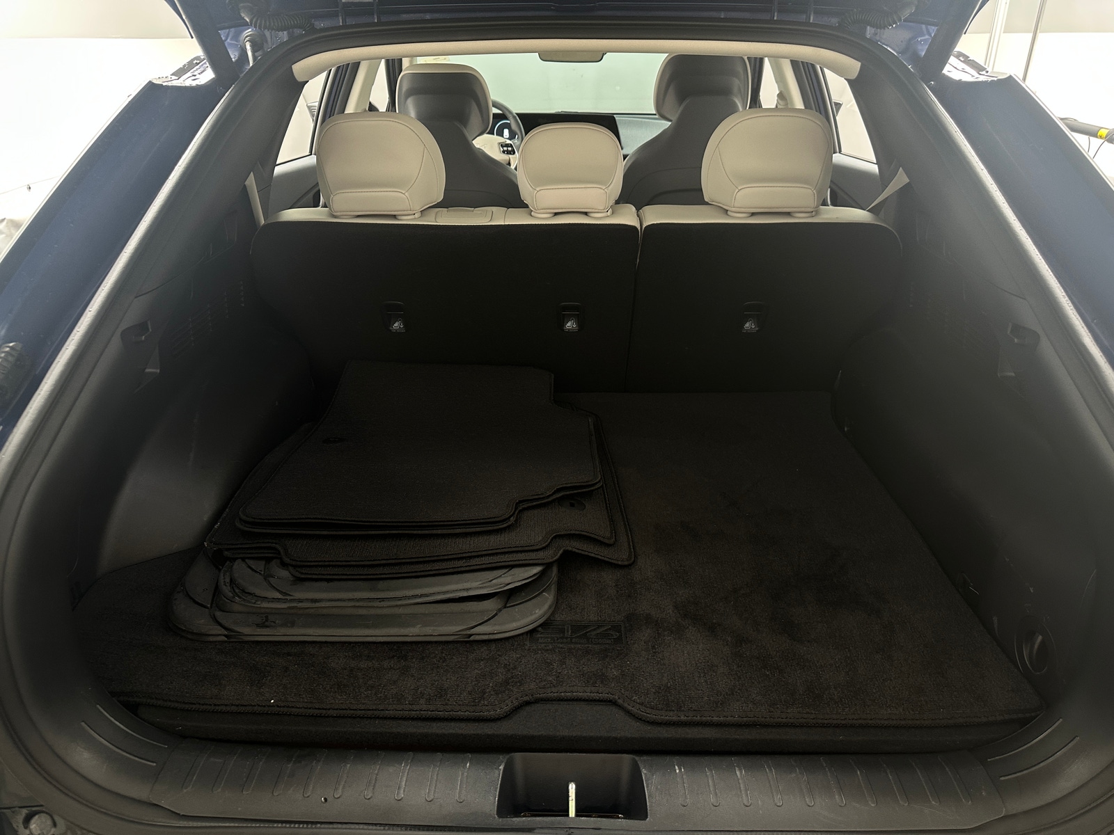 Thumbnail: 2023 Kia EV6 - 6