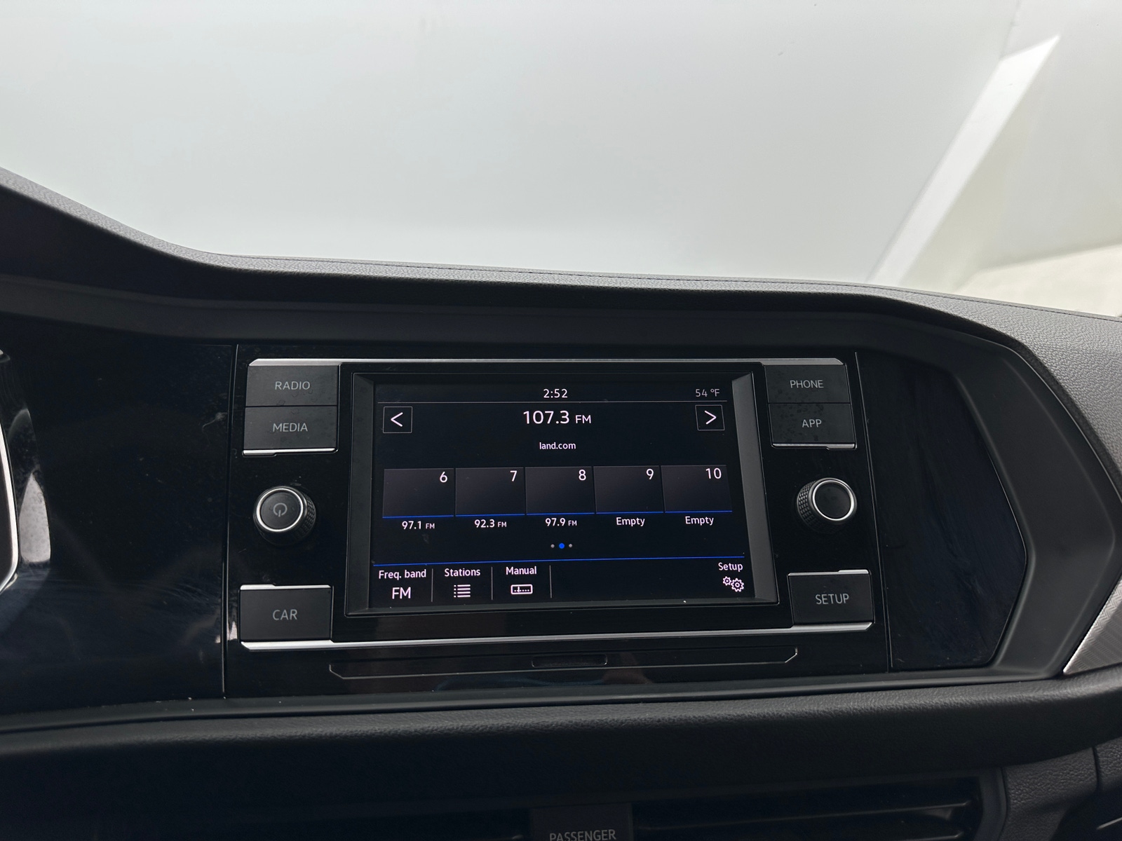 Thumbnail: 2019 Volkswagen Jetta - 4