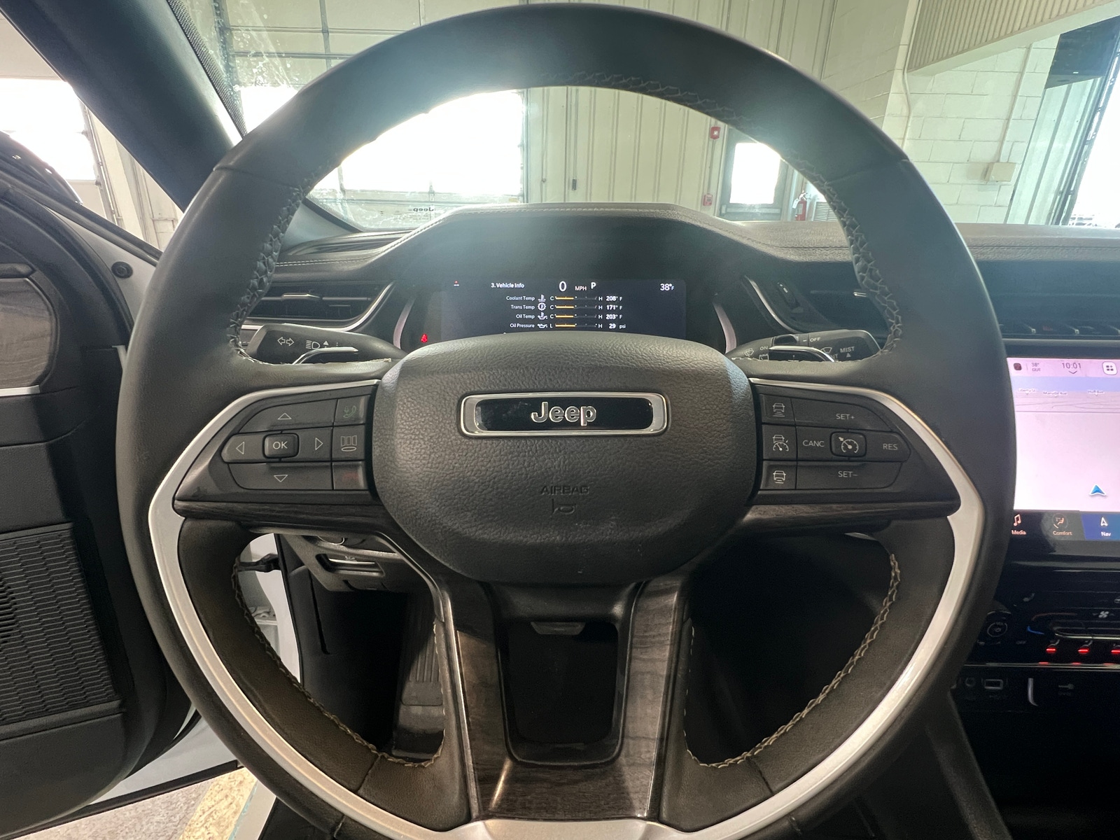 Thumbnail: 2024 Jeep Grand Cherokee - 4