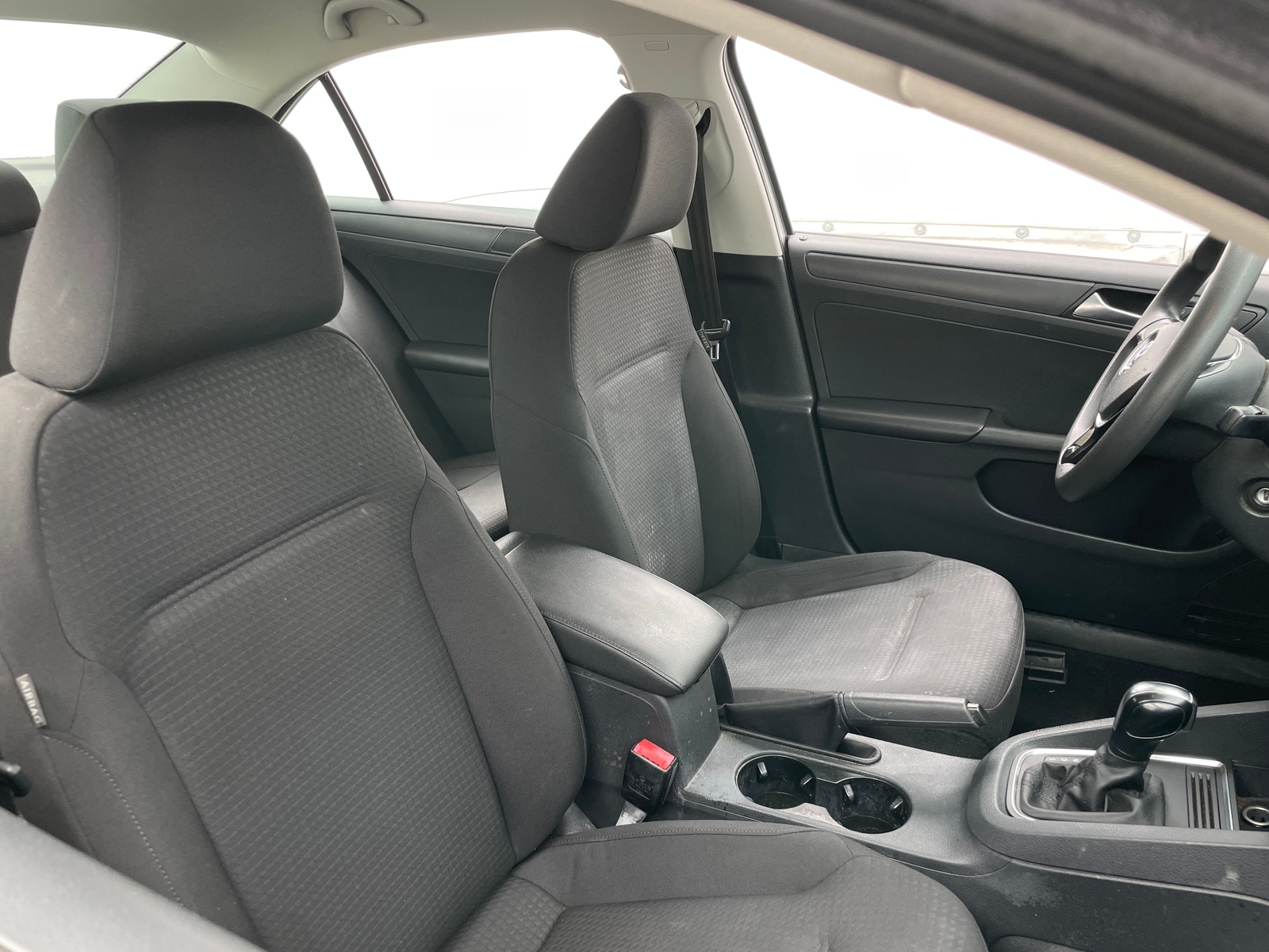 Thumbnail: 2016 Volkswagen Jetta - 2