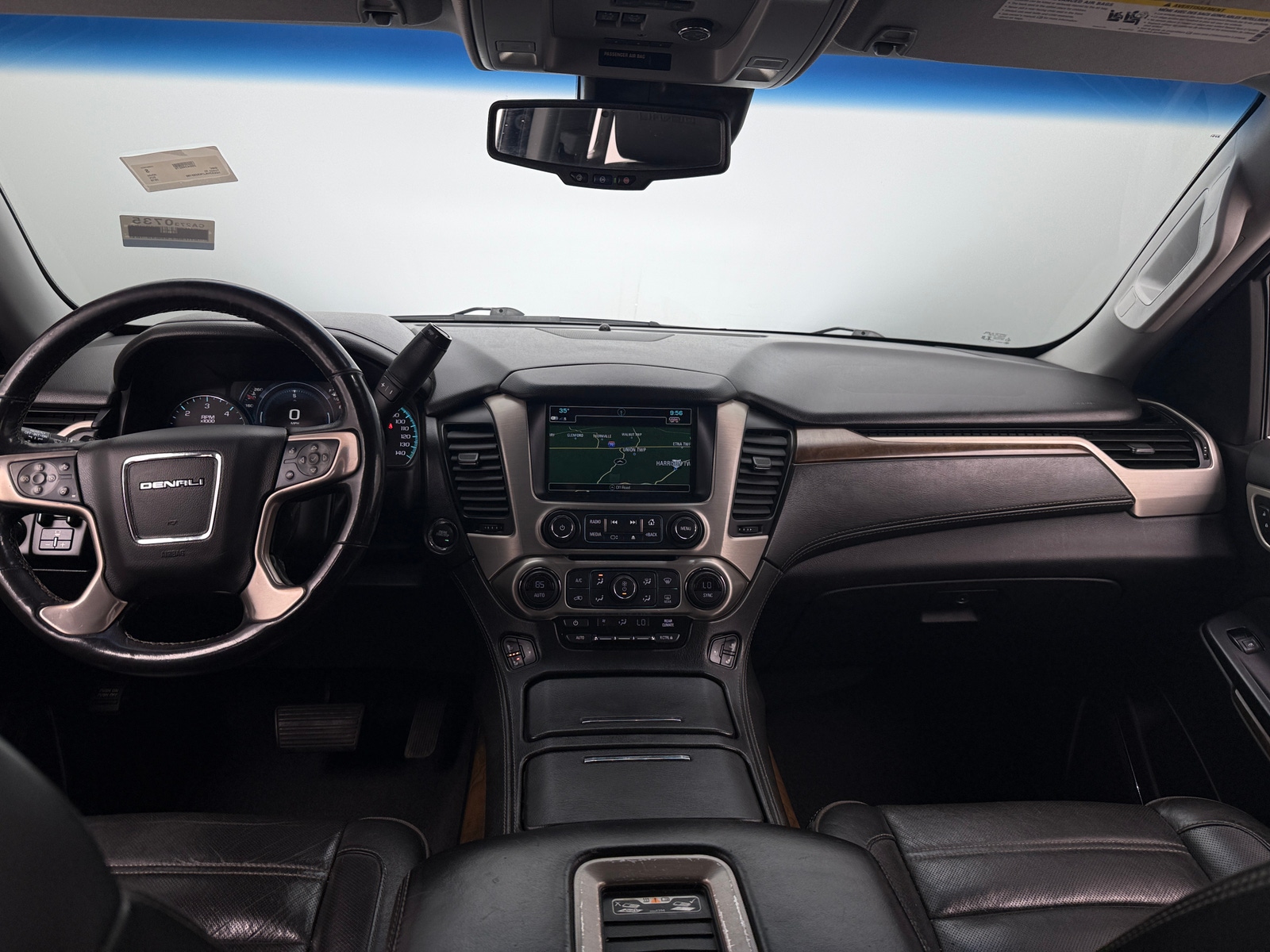 Thumbnail: 2019 GMC Yukon XL - 2